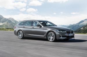 BMW 530i Touring Luxury Line 2020 года  (WW)